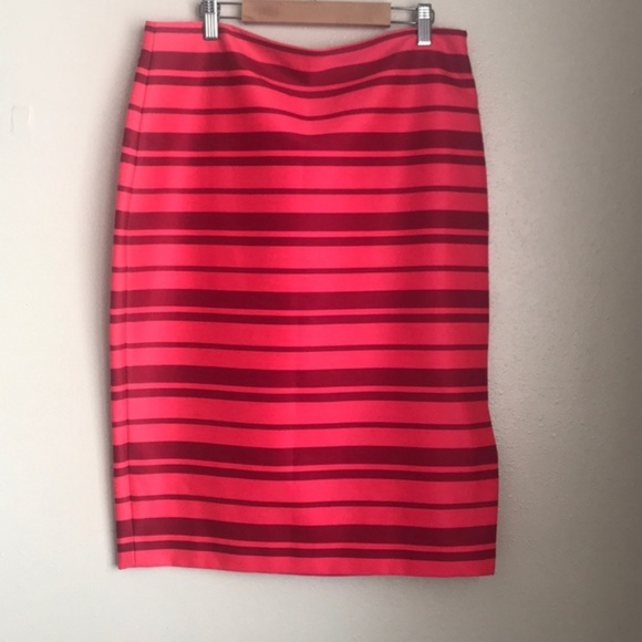 Banana Republic Stripe Pencil Skirt - Picture 3 of 6
